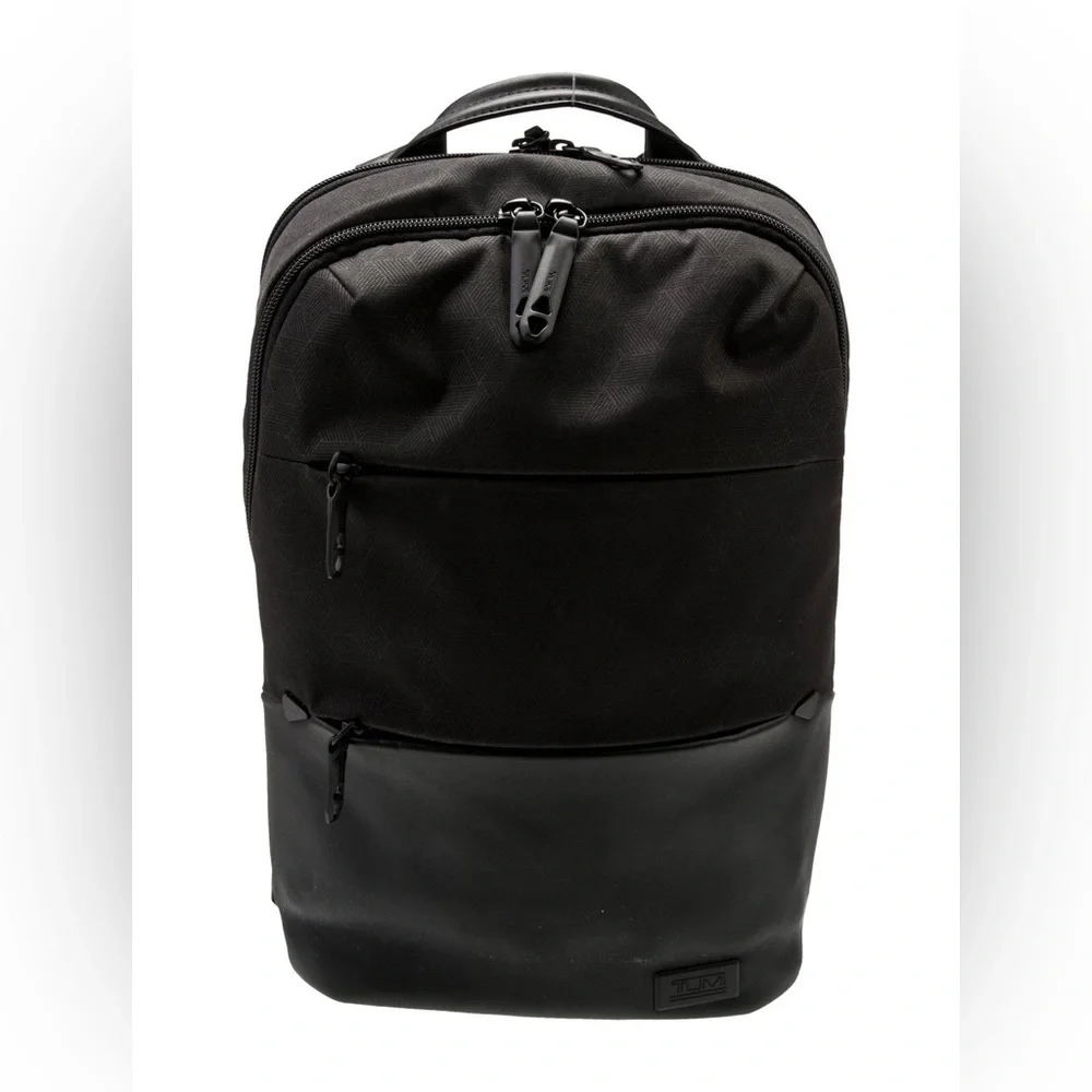 tumi backpack tahoe Finch – Zip entry to main compartment TUMI Tahoe Finch Backpack Ink